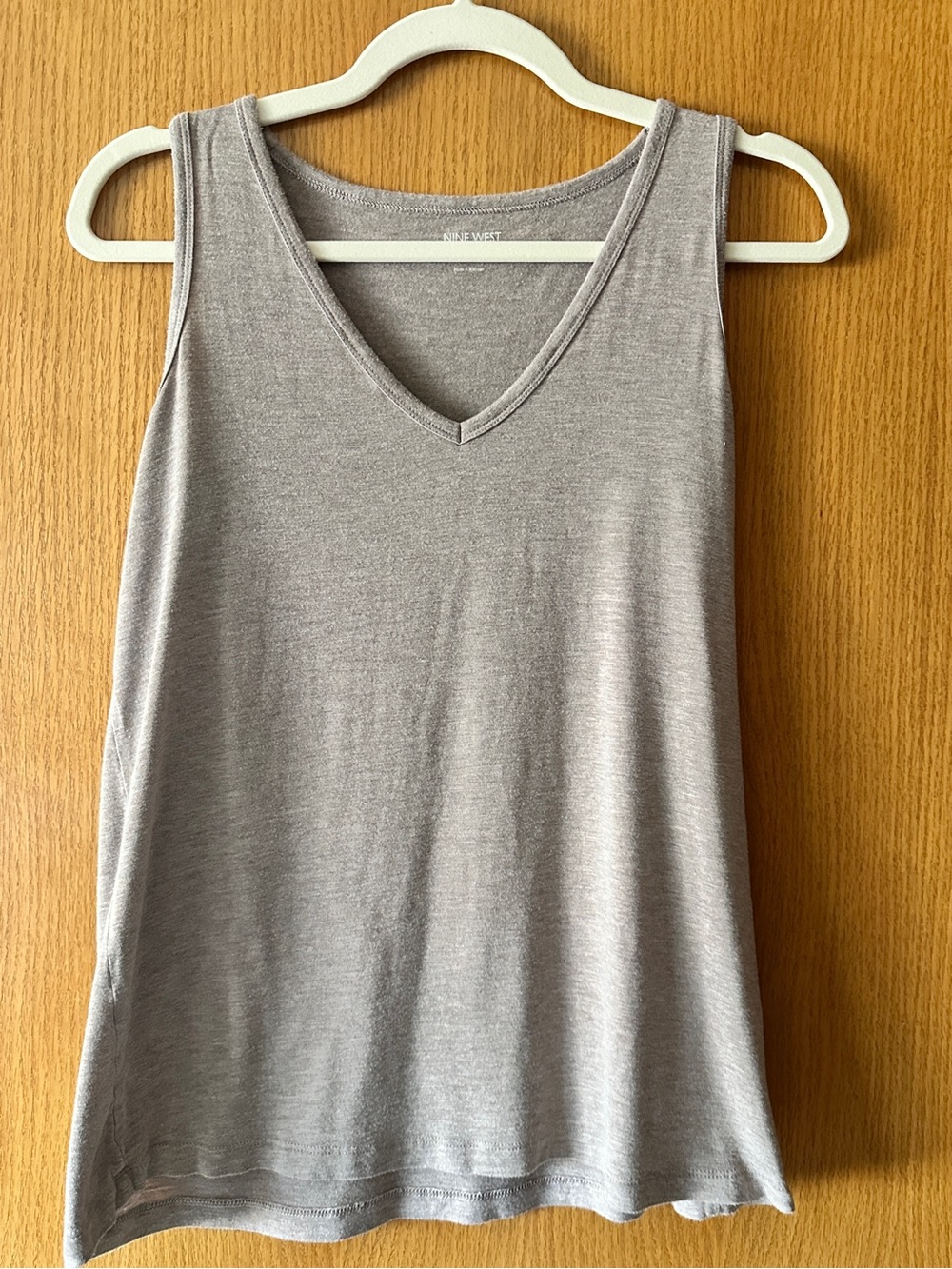 Nine West Women’s Beige Taupe V Neck Sleeveless Tank Top Size Small